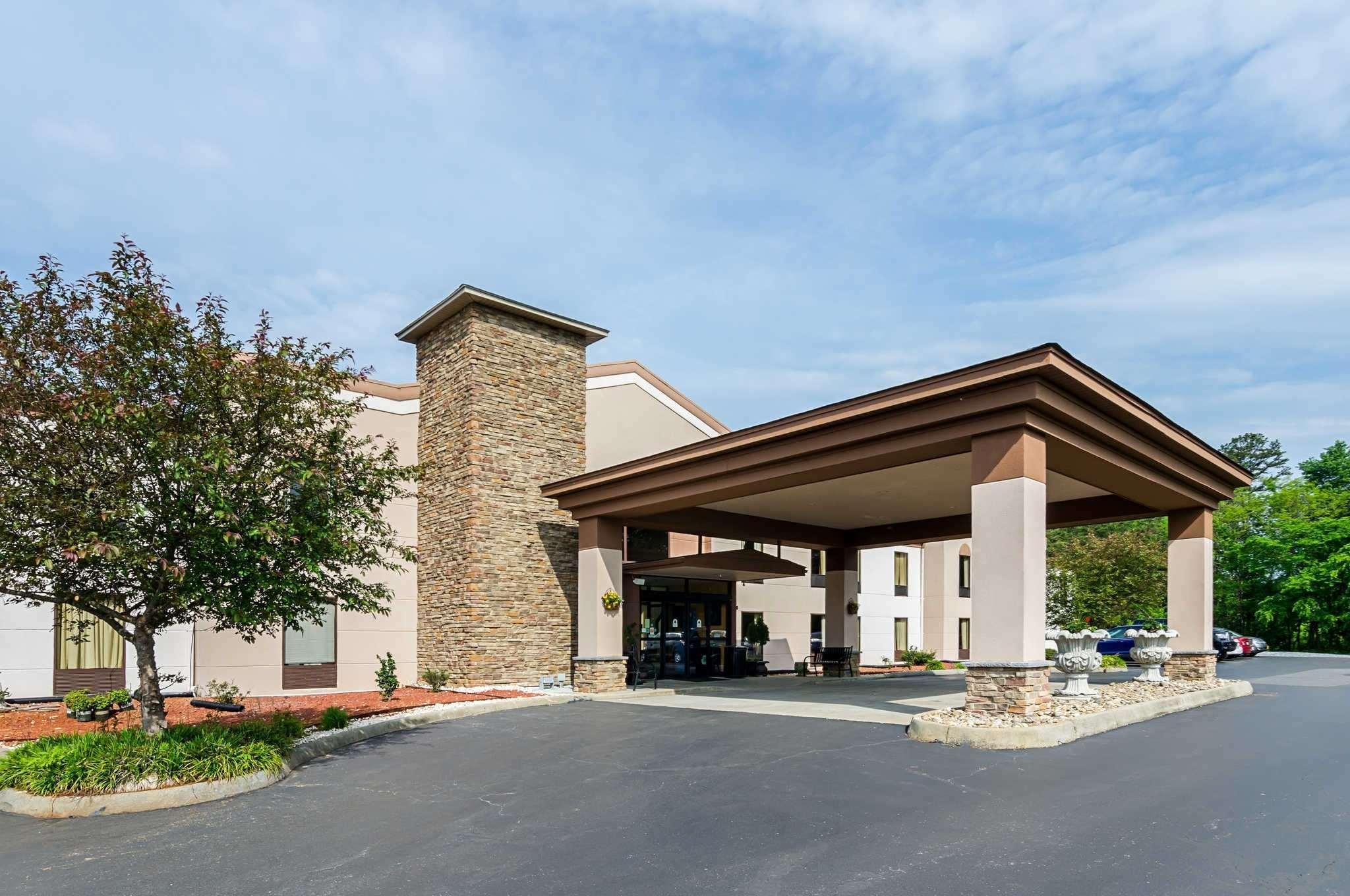 Quality Suites Altavista - Lynchburg South Exterior photo